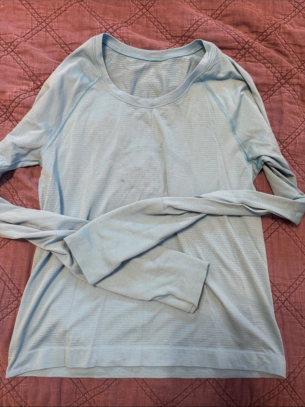 Lululemon Swiftly Tech Longsleeve Race Length 2.0 - Kayak Blue